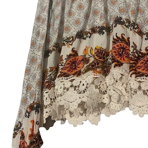 Skylar + Jade Boho Shirt with Crochet Hem NWT - Picture 3 of 6